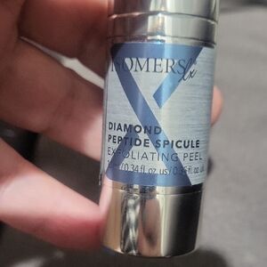 Diamond Peptide Spicule Exfoliating Peel - Silver